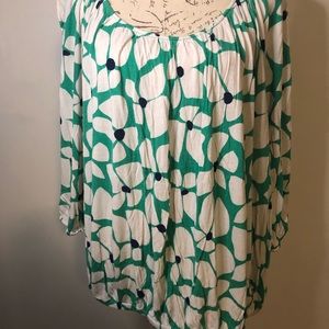 Green floral Old Navy top size 2X